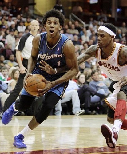 中英青训交流会嘉宾：绝杀韩国转型后卫；枪手铁闸曾获世界杯（中英青训交流会嘉宾：绝杀韩国后转型后卫，阿森纳铁闸曾夺世界杯）