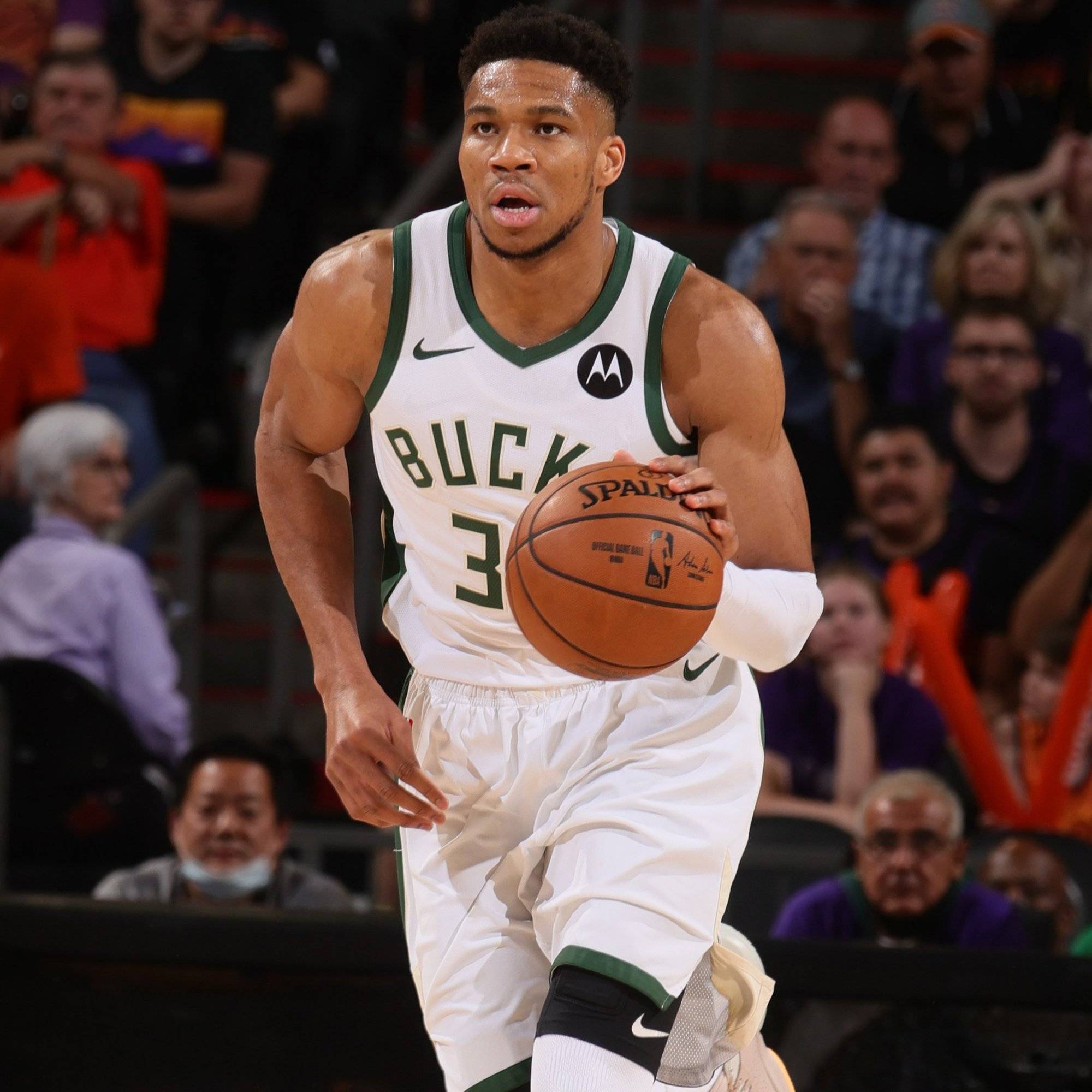 有猫腻？詹俊：3个东道主全部上上签 2大死亡之组 小组赛5大看点（巧合还是安排？詹俊评：三东道主皆获上上签 两大死亡之组 小组赛五大看点）