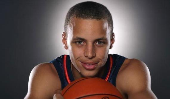 中超赛报：广州队主场击败武汉三镇,（中超战报：广州队主场力克武汉三镇）